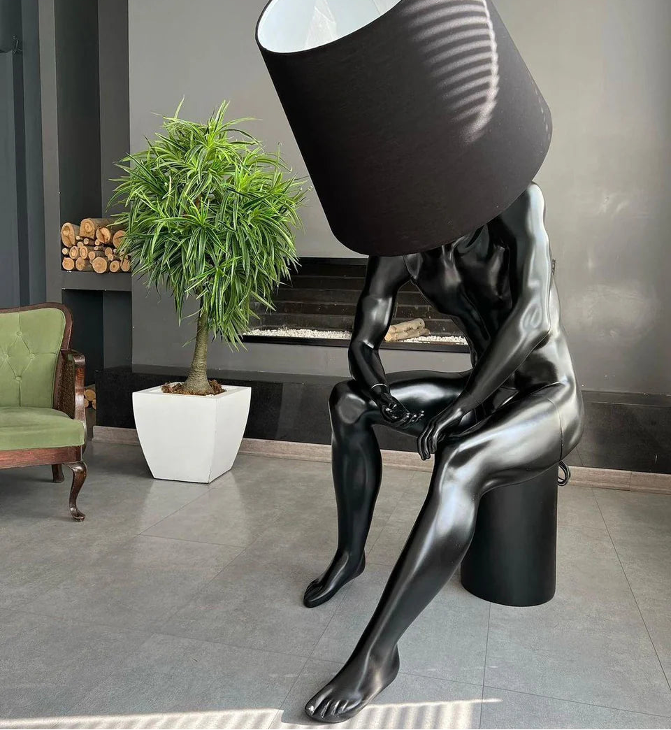 Sculpture Homme Assis – L’Homme Lumière