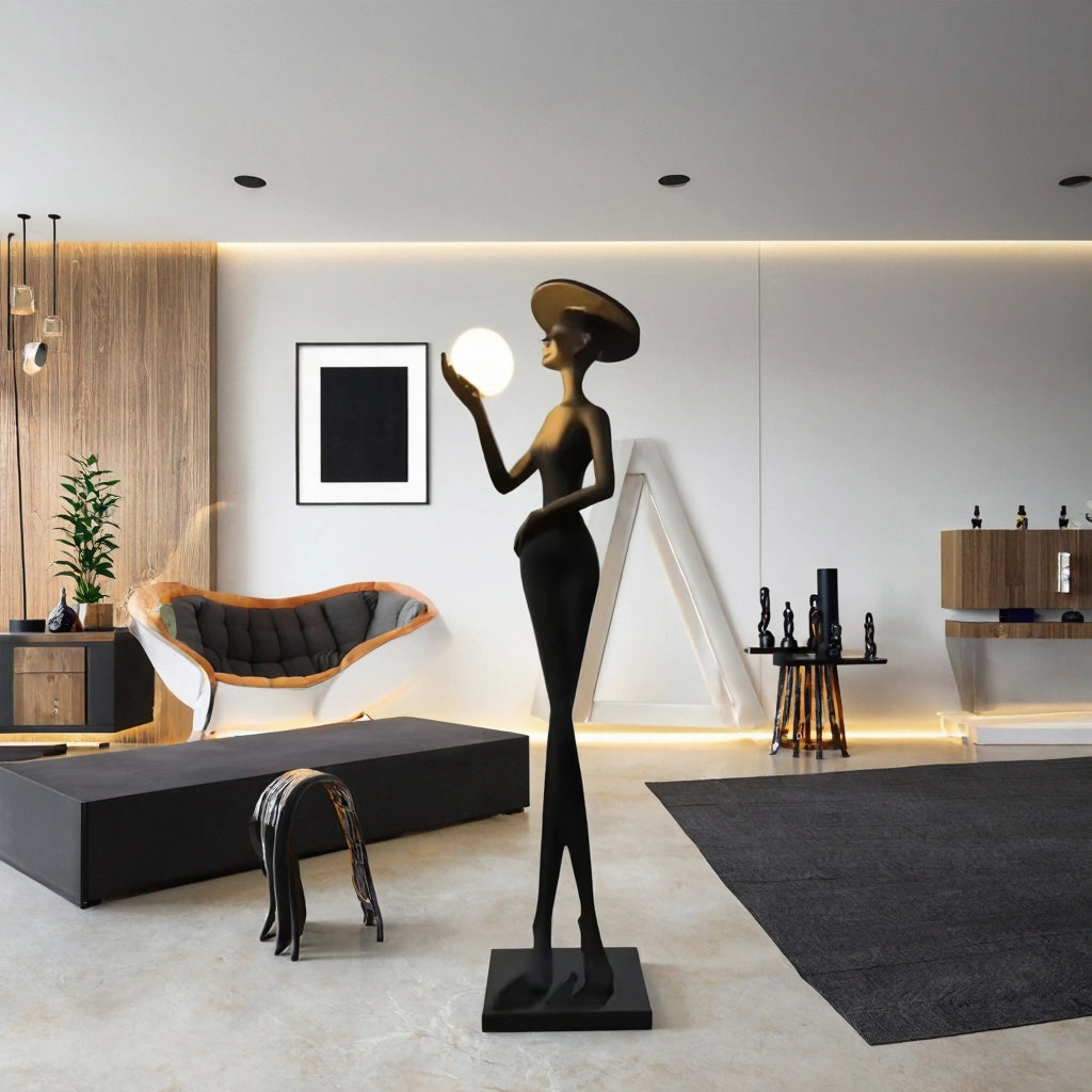 Lampadaire Femme au Chapeau