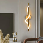 Applique murale au design architectural moderne