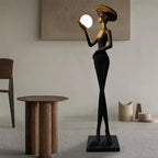 Lampadaire Femme au Chapeau