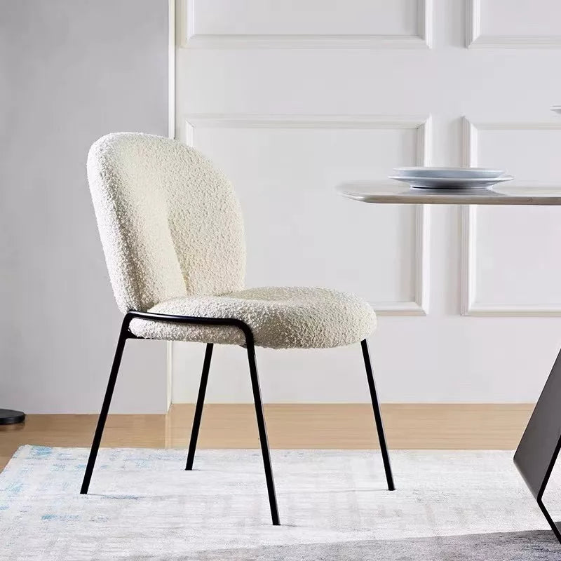 IMANE Chaise en tissus bouclette – Blanc cassé
