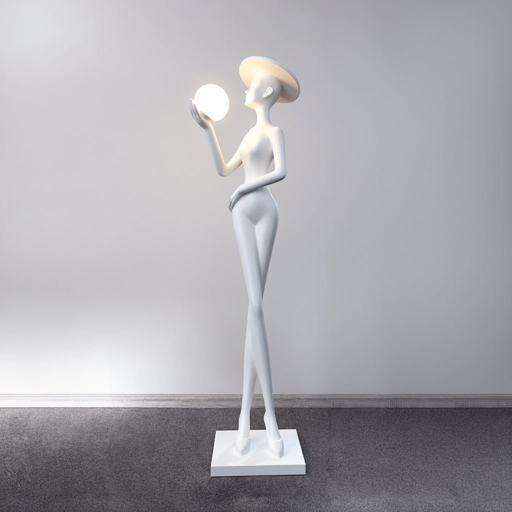 Lampadaire Femme au Chapeau