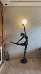 Lampadaire Danseuse Équilibre