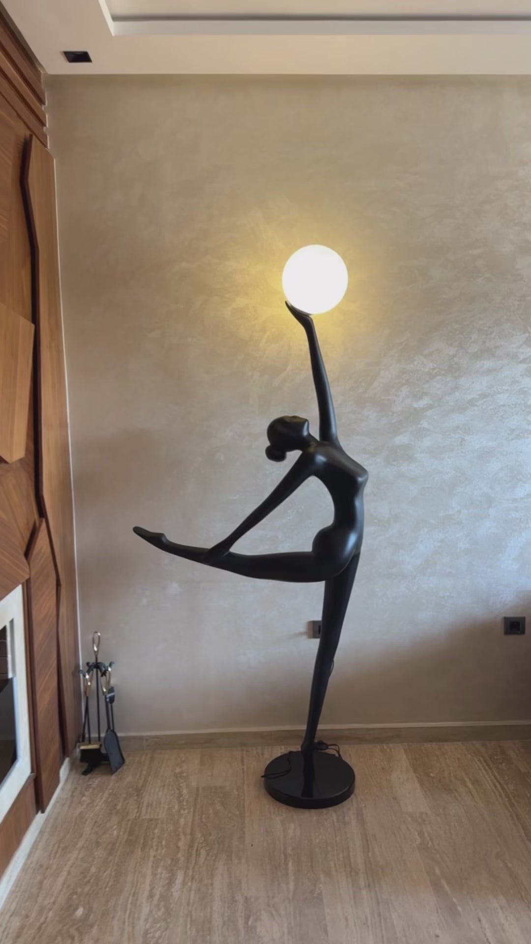 Lampadaire Danseuse Équilibre
